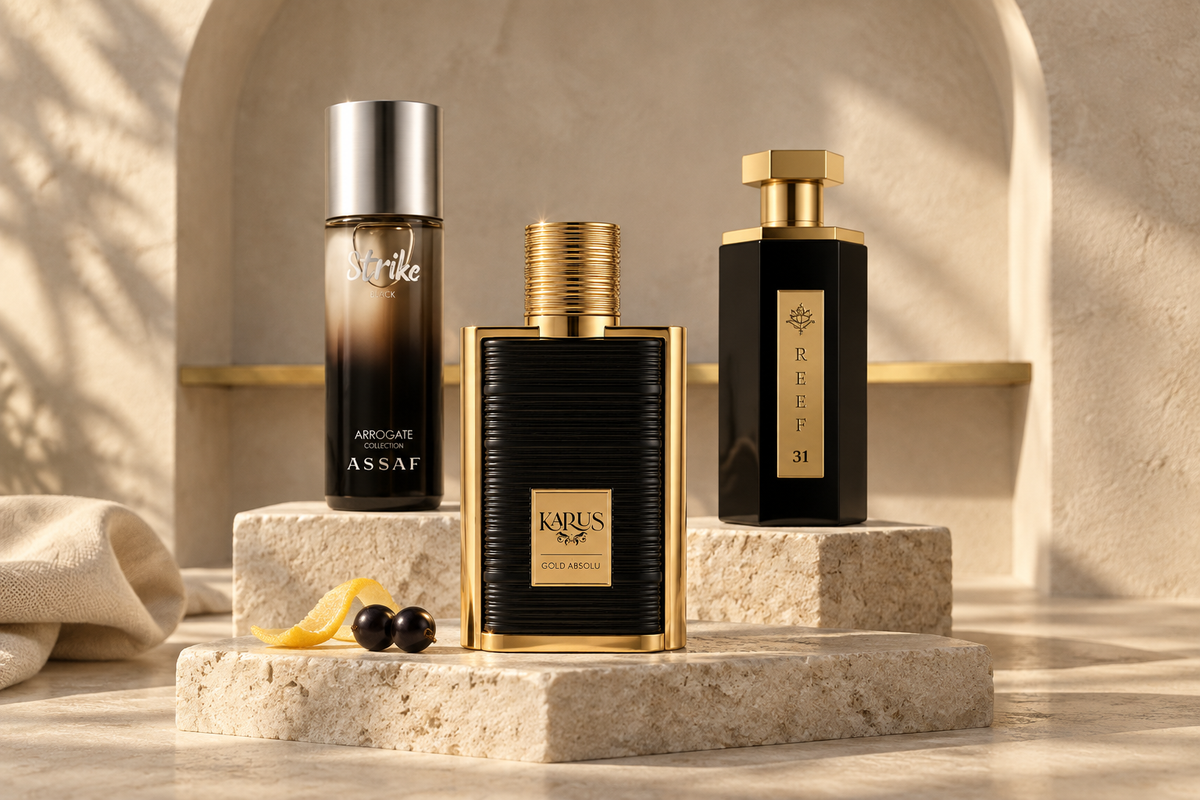 Karus Gold Absolu, Assaf Strike Black and Reef 31 arranged in a cream Arabian arch setting